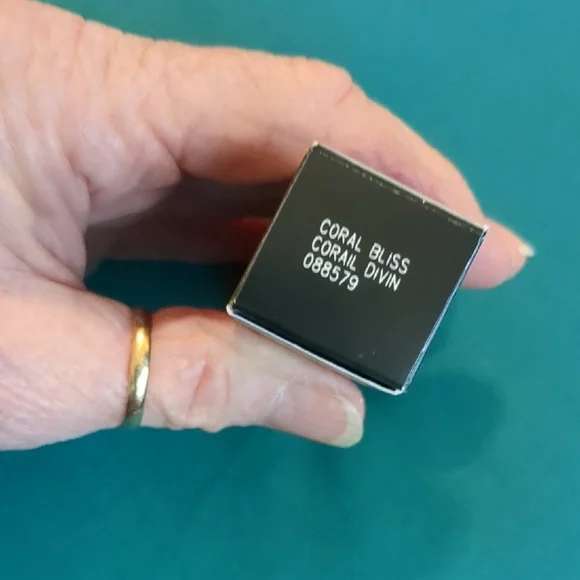 Mary Kay True Dimensions Lipstick - Coral Bliss - Picture 3 of 3